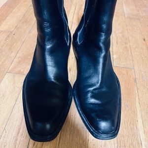 Donald J Plumeri Boots